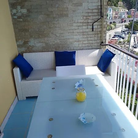 Openspace Fronte Mare Esclusivo Due Letti Matrimoniali A Portovenere Appartement