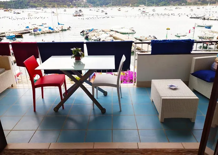 Openspace Fronte Mare Esclusivo Due Letti Matrimoniali A Portovenere *
